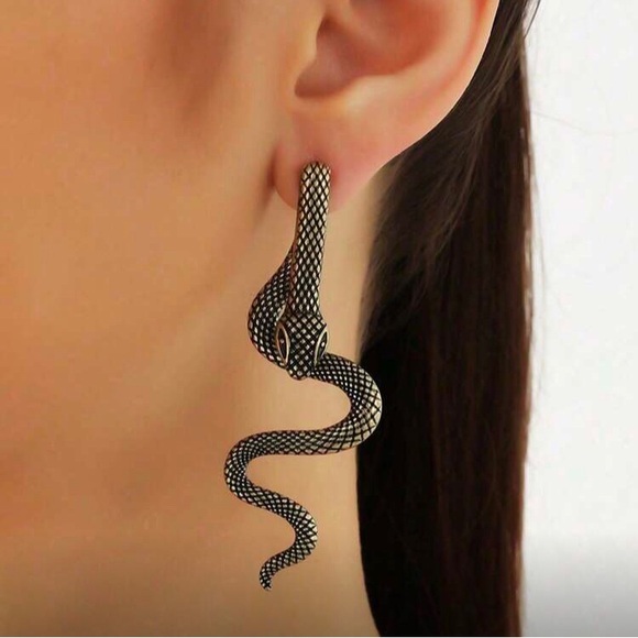 Jewelry - Antique Gold Snake Earrings